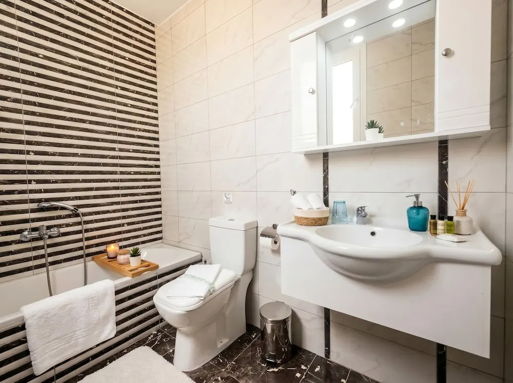 Lilu Villa 2 with Private Pool and Seaview