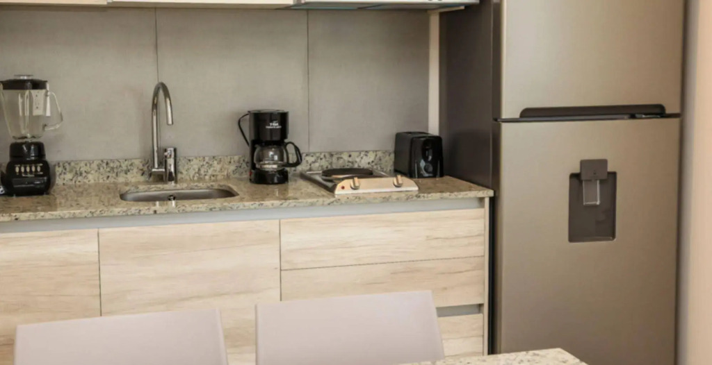 Grand Fifty Suites