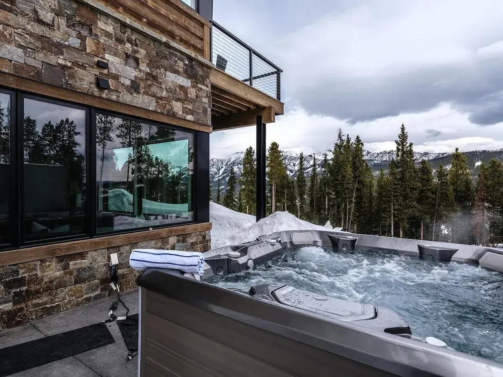 7 Deep Forest 6 Bedroom Home