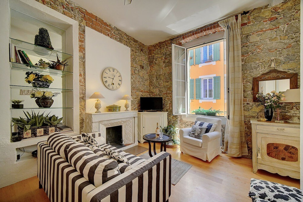 Atypique Appartement 2 Chambres Suquet A2b159