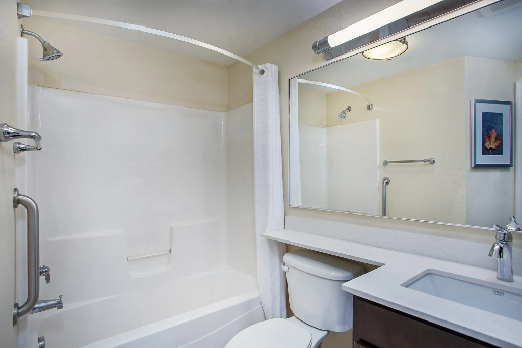 Candlewood Suites Bowling Green by IHG