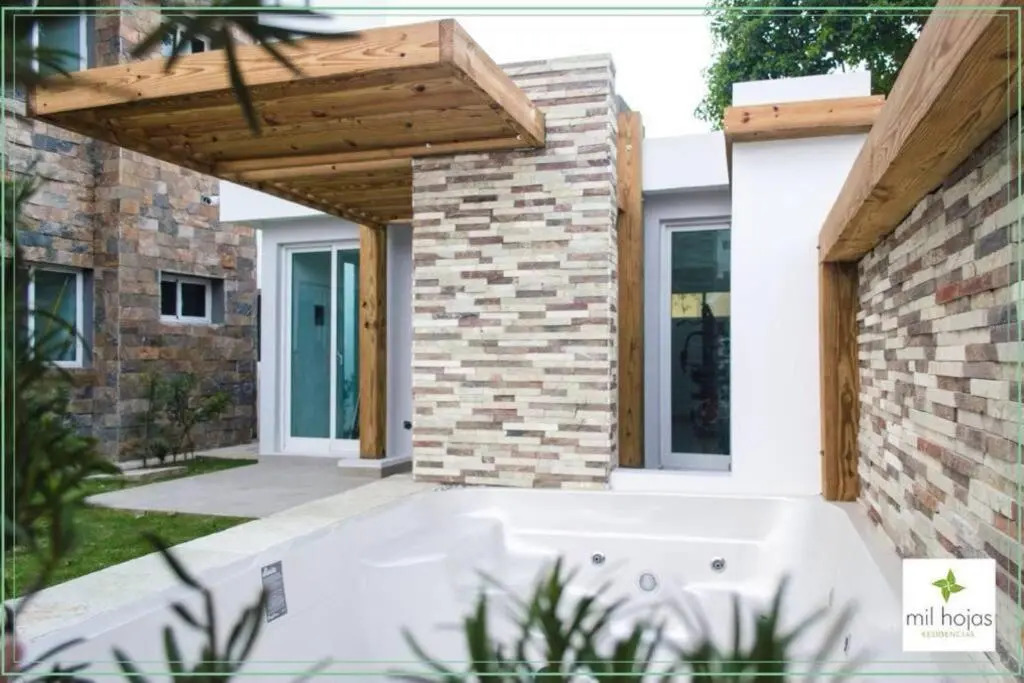 Spacious modern condo for 7 people in Santiago