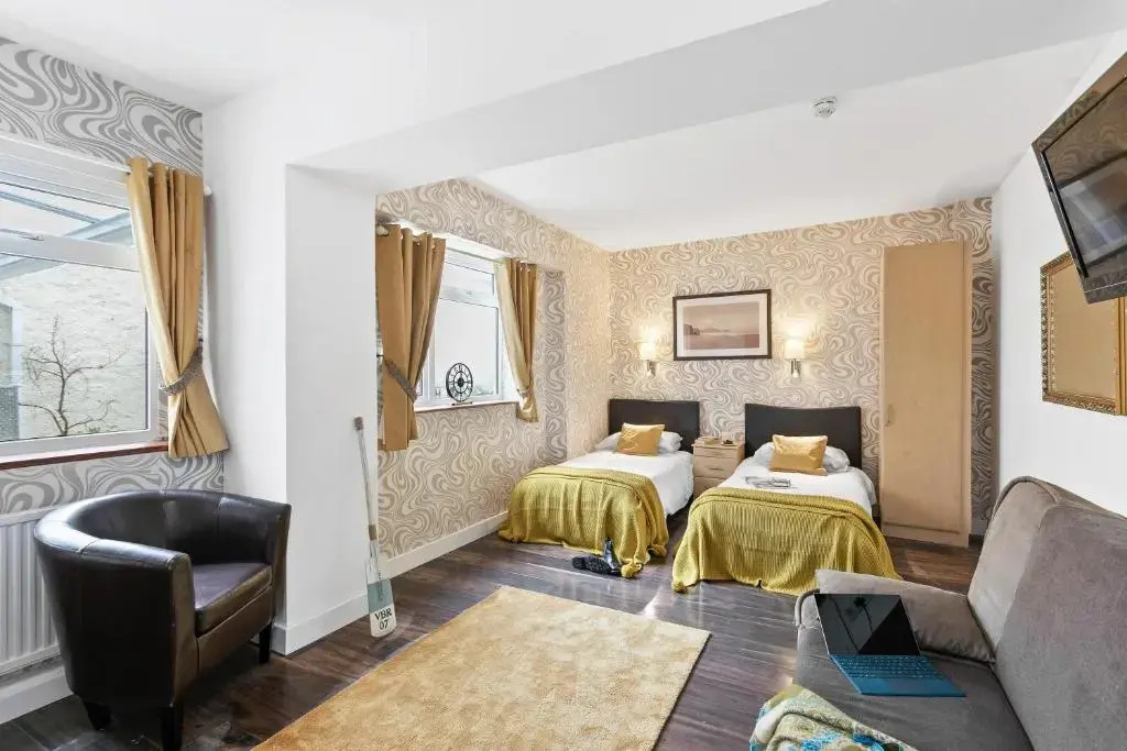 Seaways Hotel