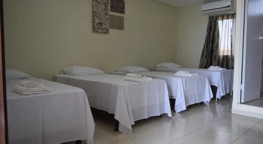 Hotel e Pousada Arara Azul
