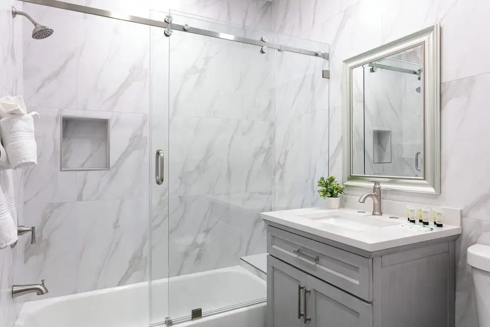 Chic City Apt Near Americana Glendale