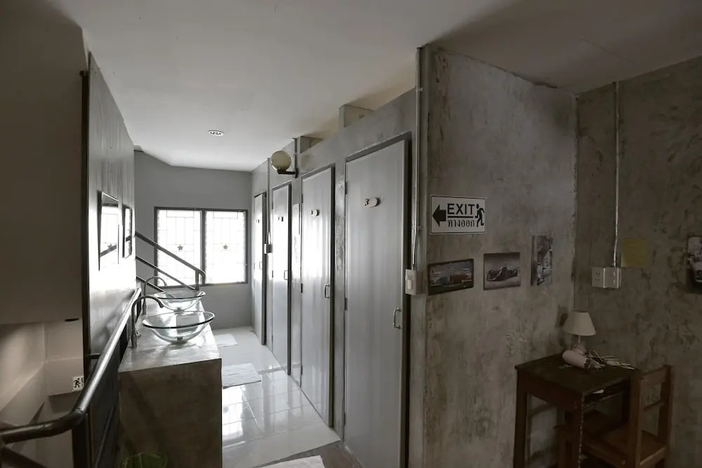 OK CHIC PHUKET HOSTEL