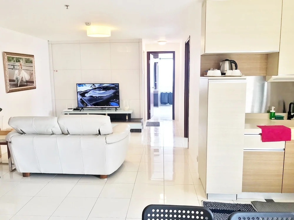 Marina Mediterania Ancol by Andrew
