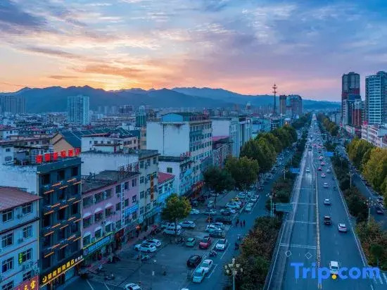 Xingyue Smart Cinema Hotel (Xixia Century Square Branch)