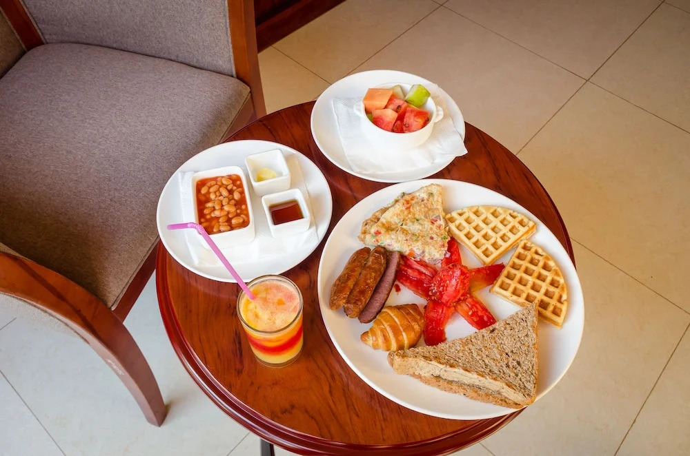 OYO 16061 Hotel Holly Hock
