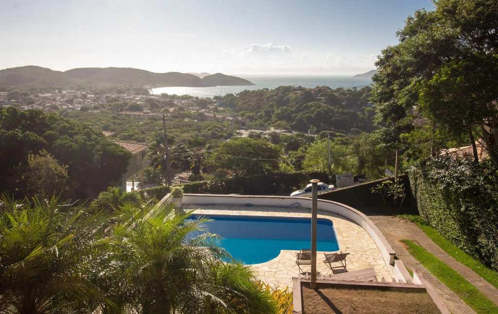 Contato com a Natureza, Vista para o Oceano e Seis Quartos Por Luxury Rentals