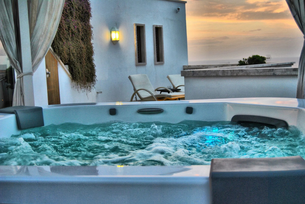 Relais Valle DellIdro - Rooftop & Sea View, Otranto