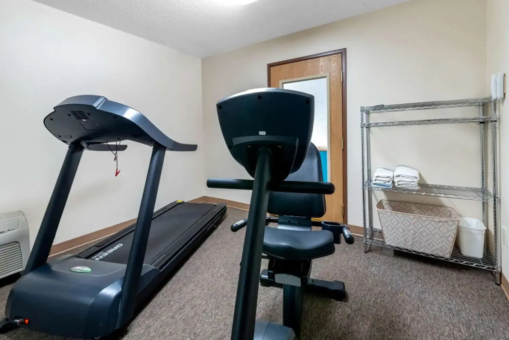 Comfort Inn & Suites Summerset - North Rapid City