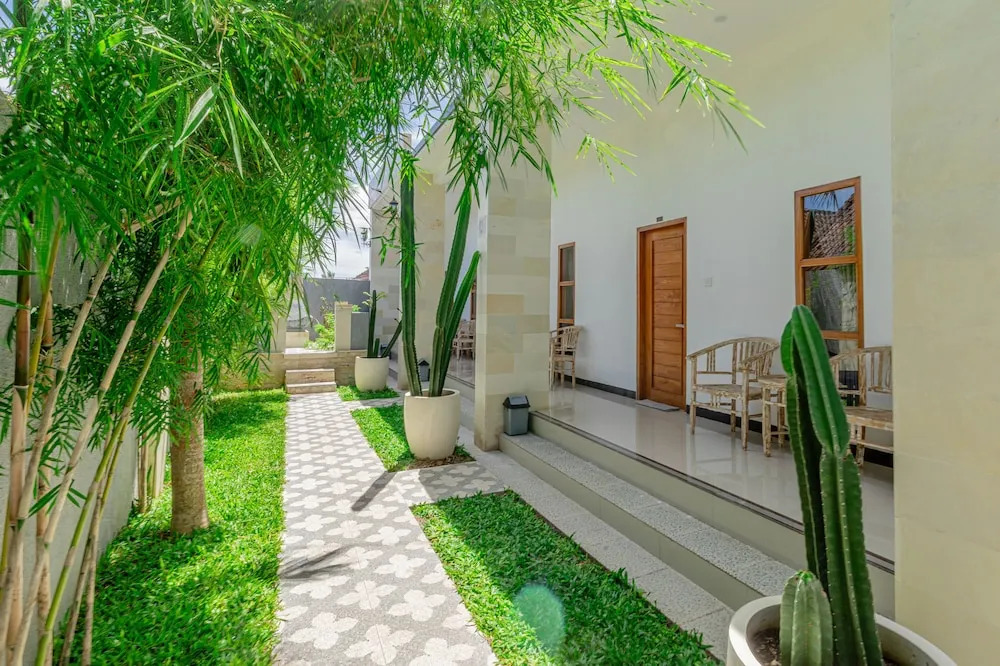 Seven Angels Villa and Hostel