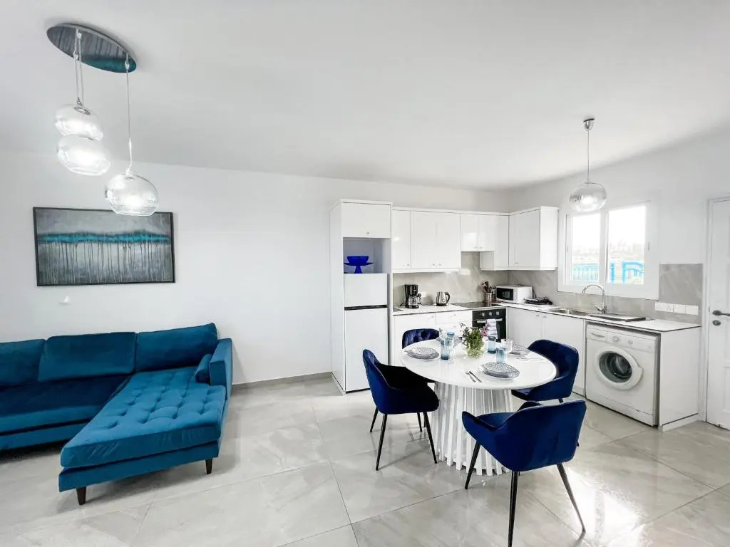 LATSI APARTMENT 16 fully renovated