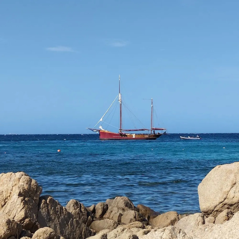 Seaside Apartment Baja Sardinia - Rent From June 20, 2026, to July 11, 2026