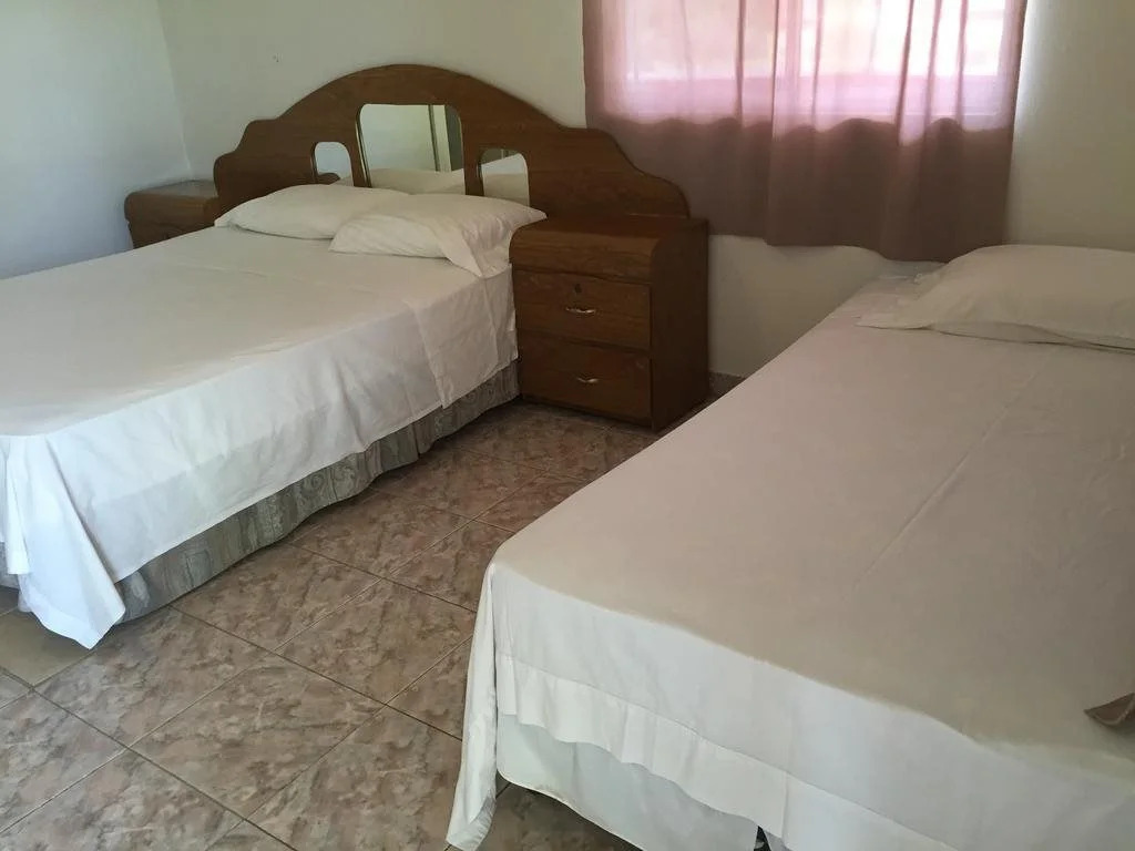Sunrise Paradise/Carlito´s Place