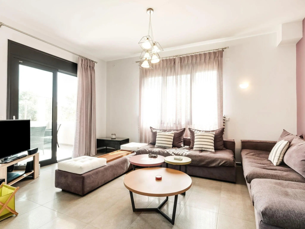 Beautiful new Large House, Private Pool, Near Beach at Rethymno, NW Coast