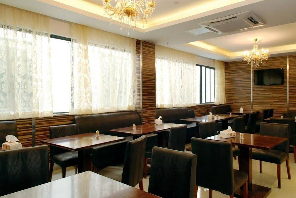 Holiday Inn Nanjing Yingzun Hotel (Nanjing University Xianlin Subway Station)