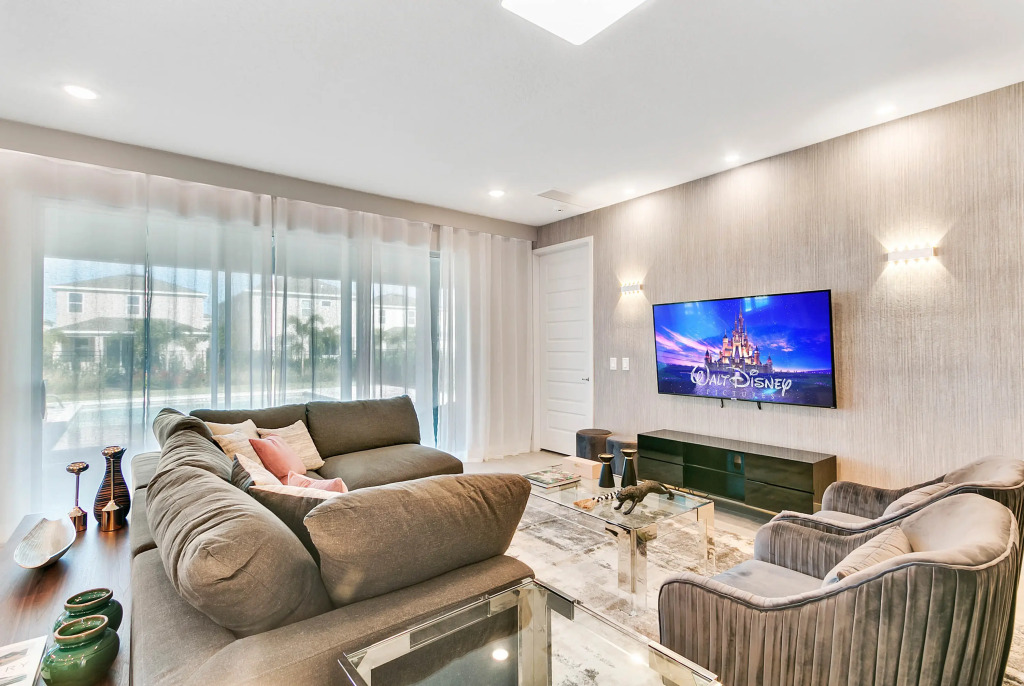 8 Bedrooms 6 Bathrooms Encore 297 Aa