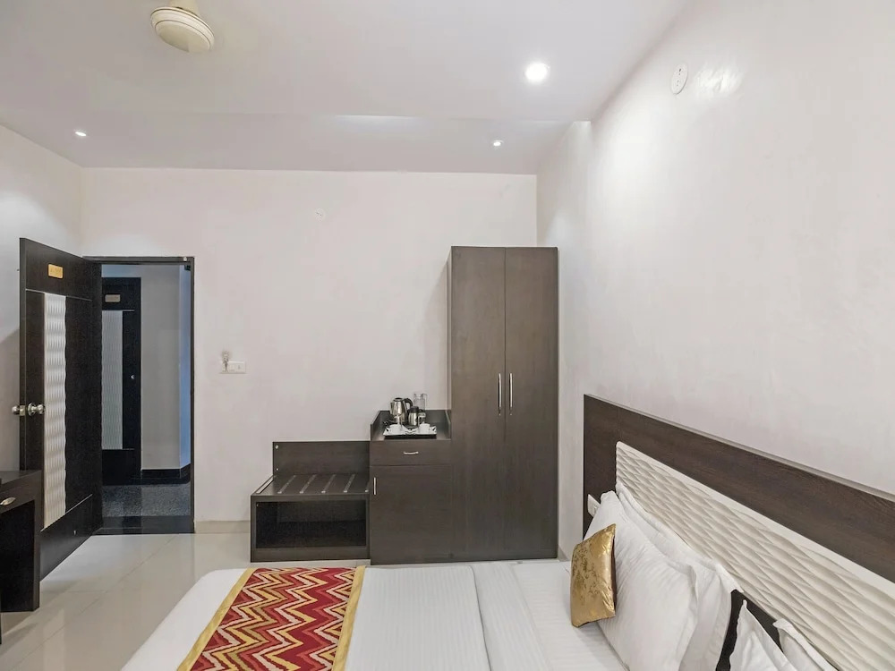 Hotel Anchal Villa By YB Hotel