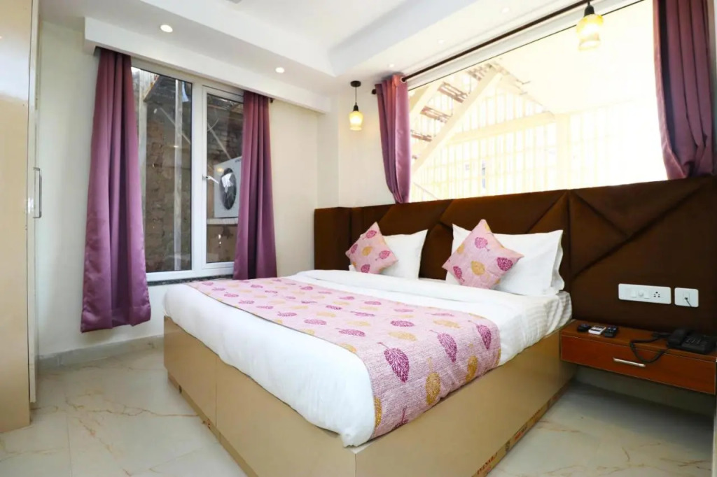 Hotel Leo Saffron