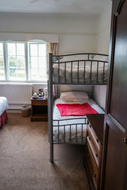 Fox & Hounds Hotel
