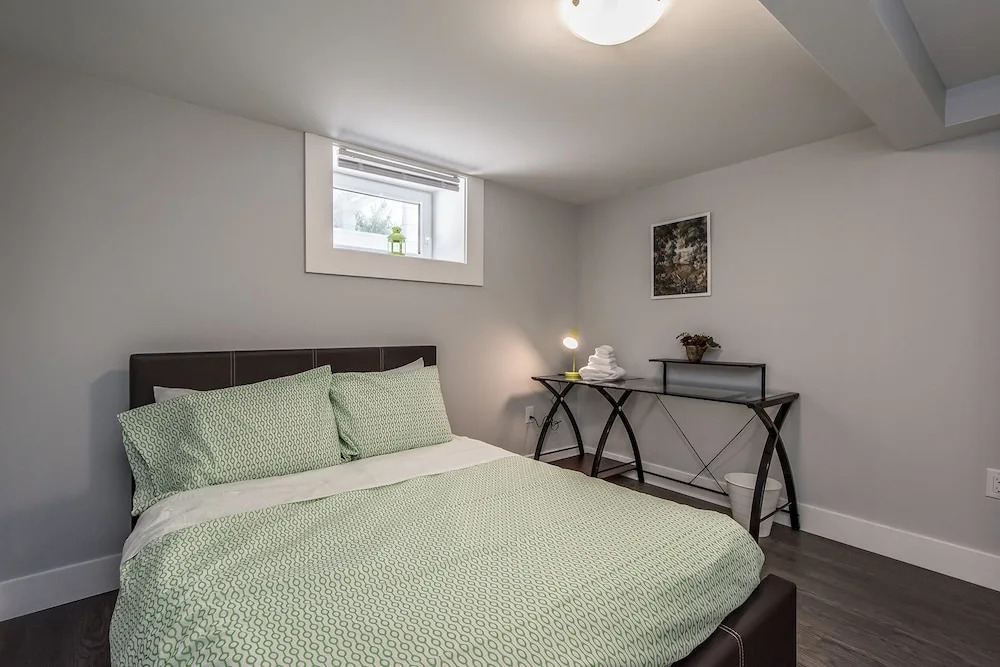 Spacious DAL & Downtown Apartments