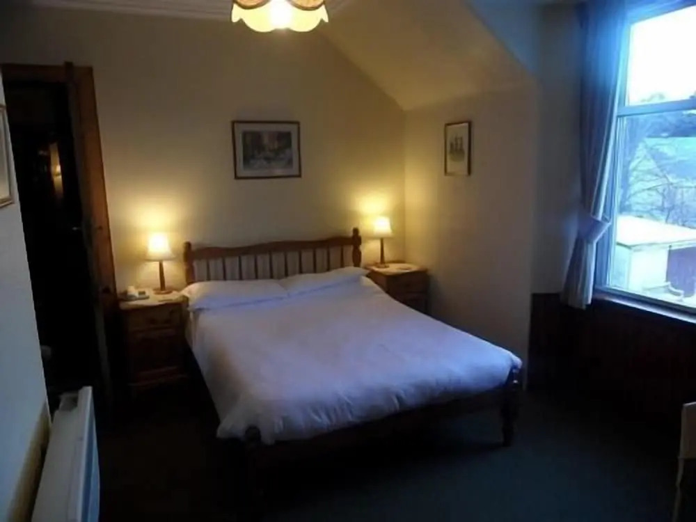 Cairn Hotel