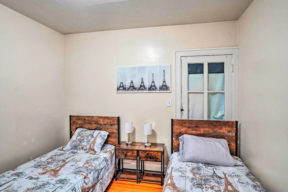 Charming Albany Retreat ~ 3 Mi to Downtown