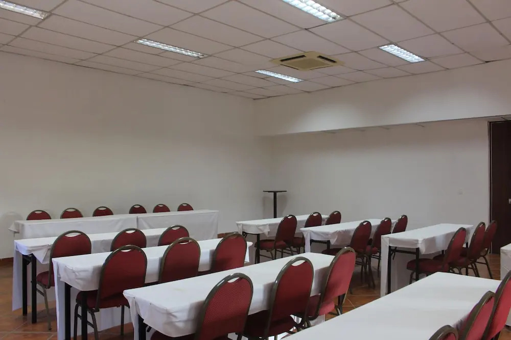 Paradies Hotel Express