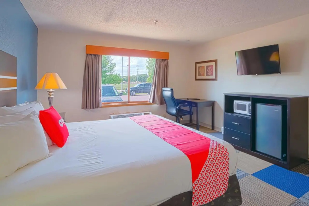 OYO Hotel Redwood Falls near Jackpot Casino