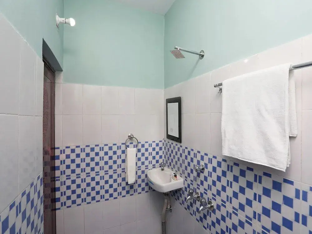 OYO Flagship 24174 Star Hospitality