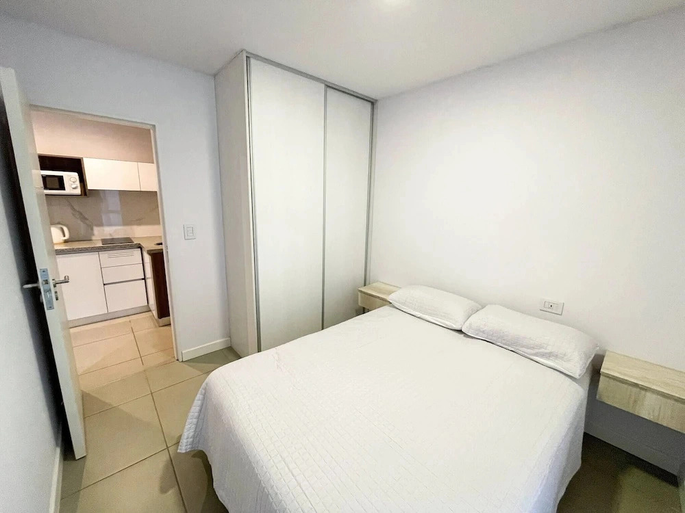 Impeccable 1 Bedroom Apartment in a Lively Area of Rosario