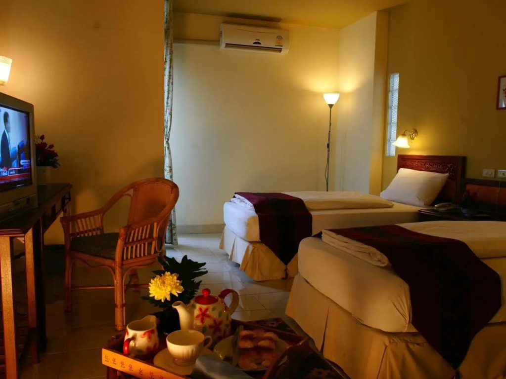 People Place Classic Hotel