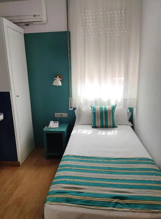 Yomo Hostal BCN Port