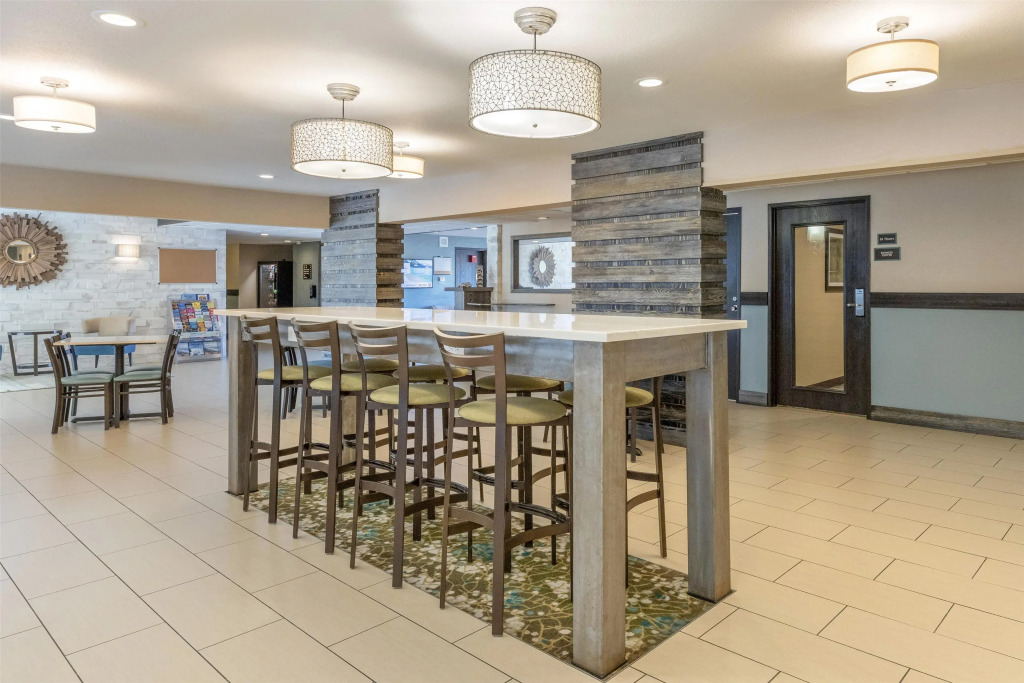 Best Western Long Beach Inn