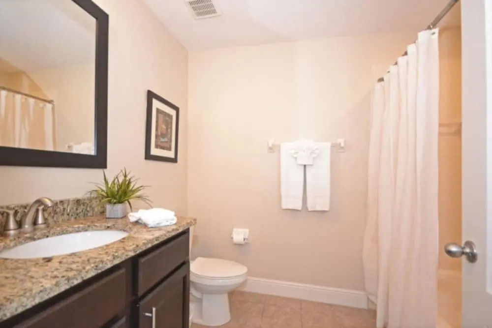 Fountains Retreat 4 Bedroom Condo by RedAwning