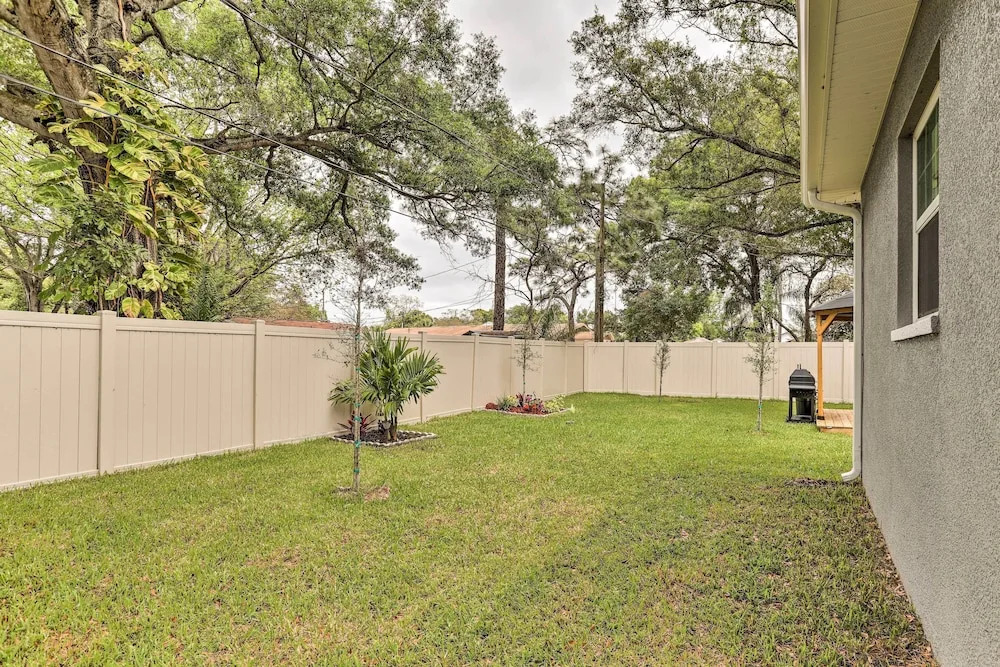 St Pete Escape w/ Patio & Yard: 6 Mi to Beach