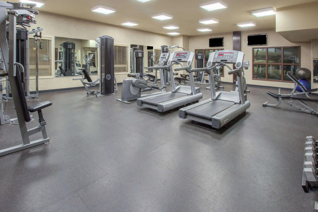 Ramada by Wyndham Camrose