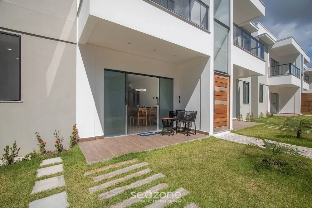 Full Stay With Pool Just 350m From the Beach in Porto Seguro PRY