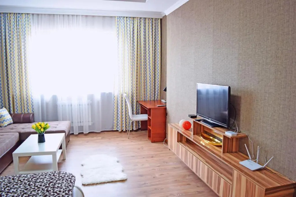 Bishkek Sunny Apartment in the center