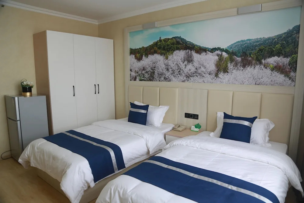 Youtha Suites