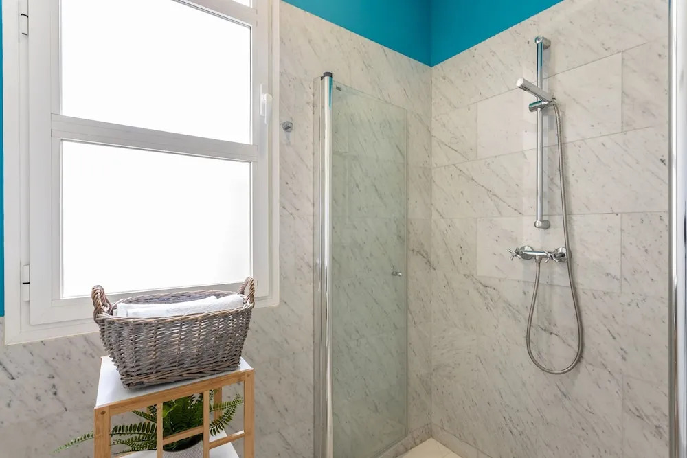 Fabulous Apartment Close to Commercial Area. Larios
