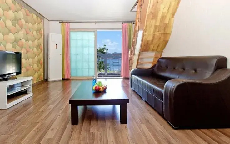 Geojedo Evergreen Pension