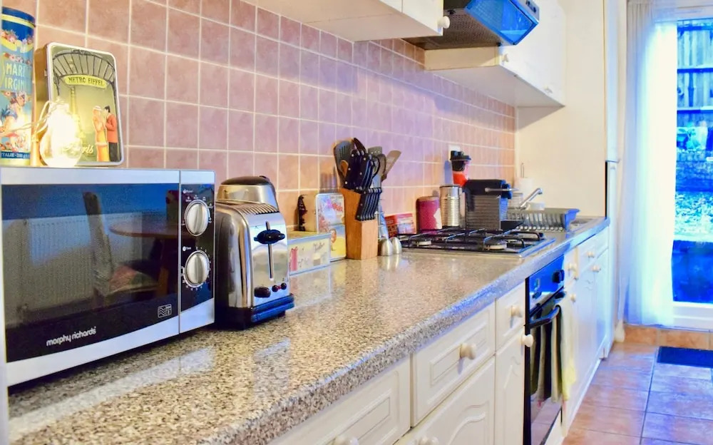 Charming 1 Bedroom Property Next to Hampstead Heath
