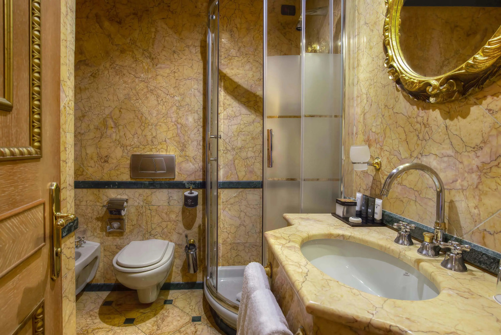 Отель River Palace Hotel