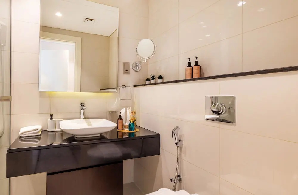 Manzil - Designer 1 BR Apt near Burj & Dubai Mall
