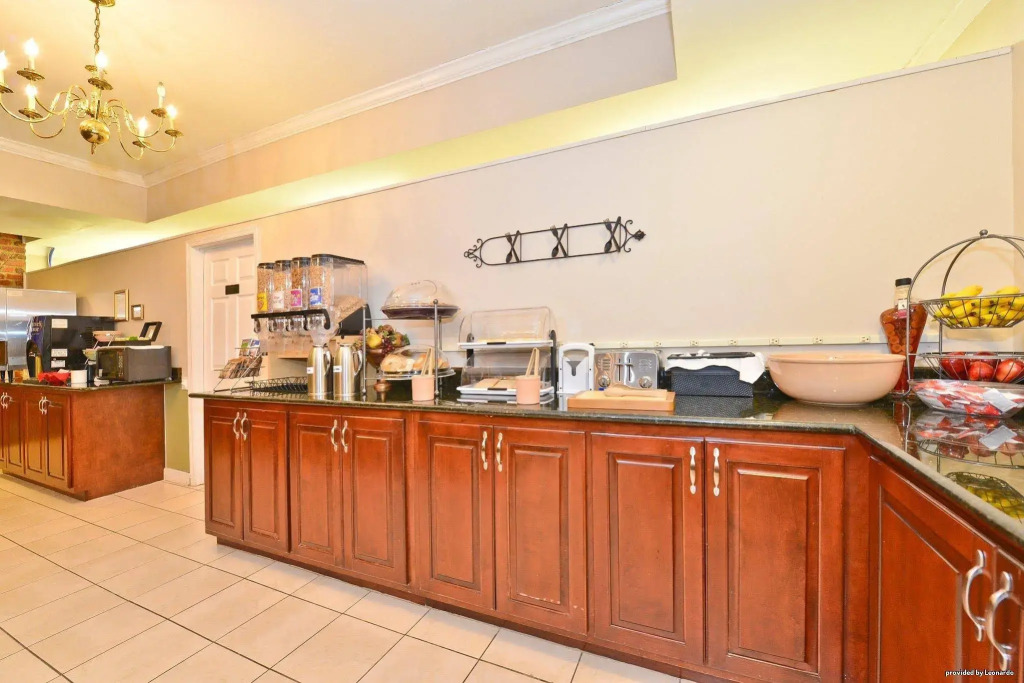 Best Western PLUS Governors Inn Richmond