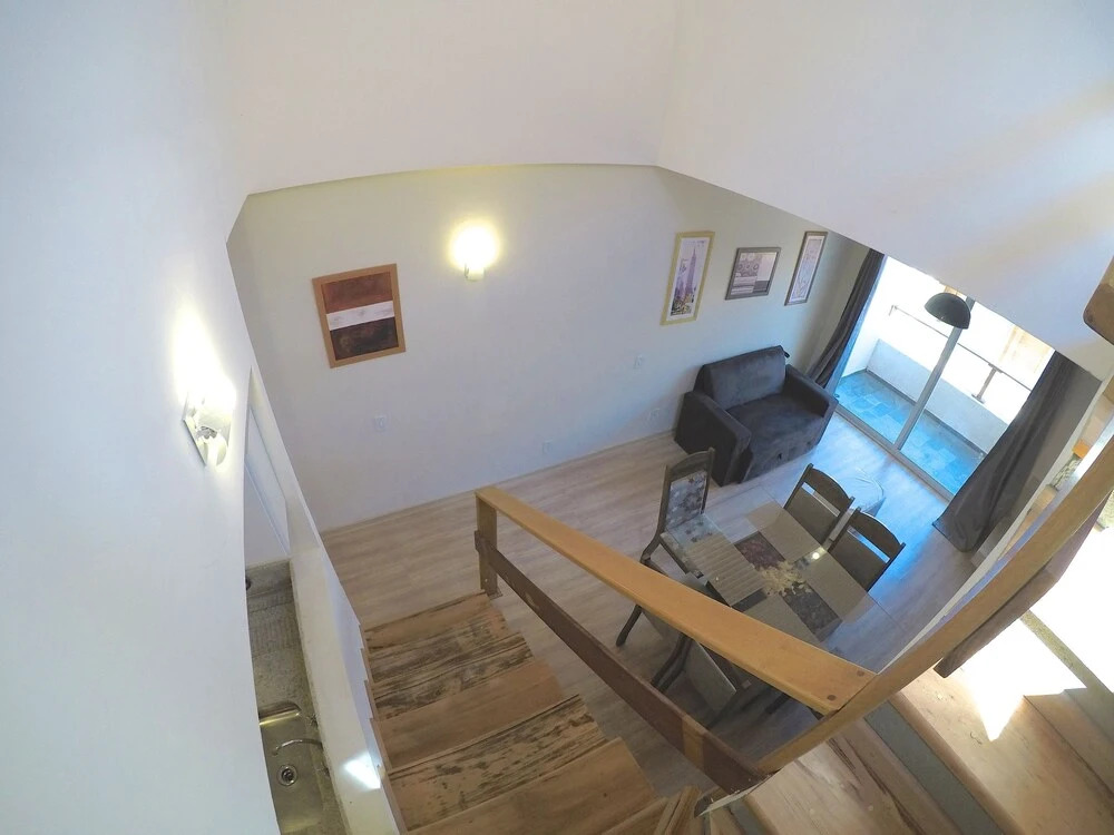 Flat Apart Capivari