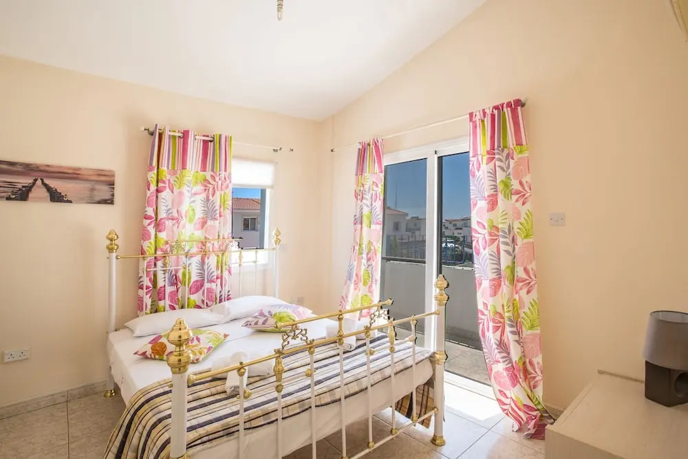 Cyprus Villa Tg12 Gold